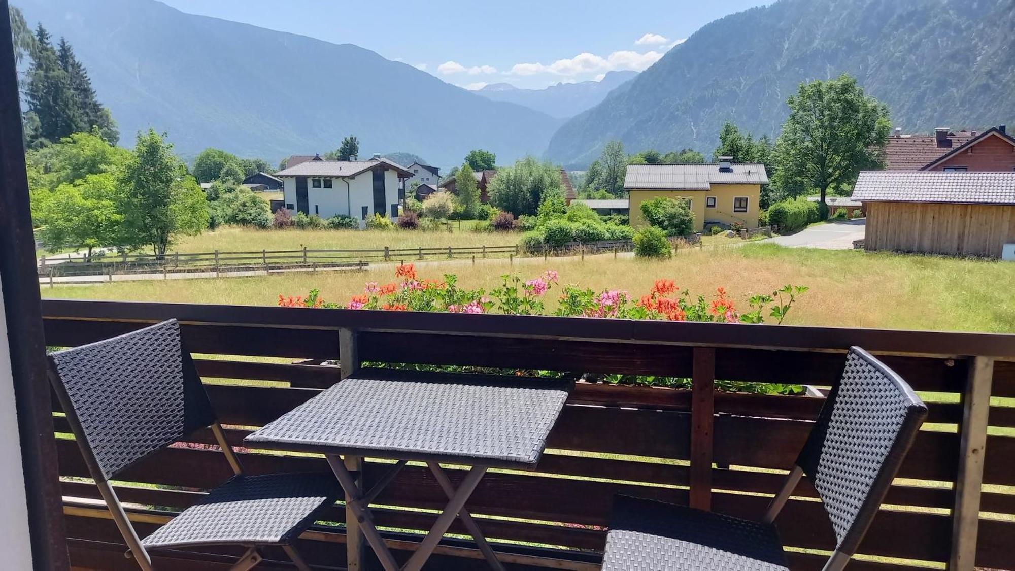 Ferienwohnungen Haus Peer Bad Goisern Esterno foto